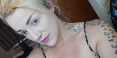 Wet and ready Im waiting for you My incall 120 every half hour My outcal