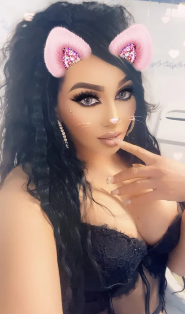 Kym Avatar Bg