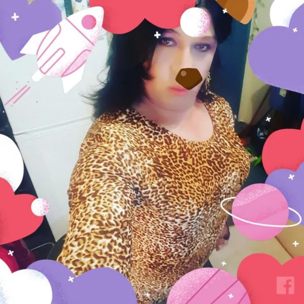LiLi8315397070 Avatar Bg