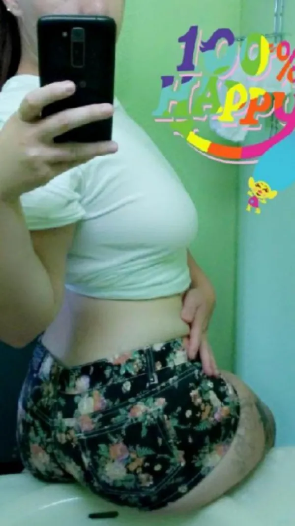 EmilyCakez Avatar Bg