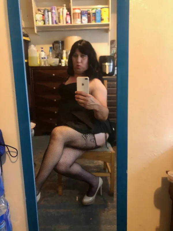 Latina Lulu 40 8315397070 Avatar Bg