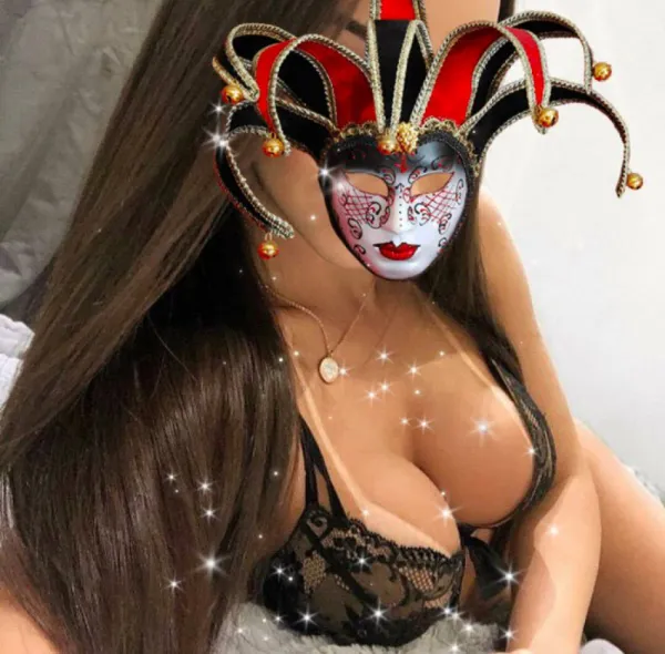 Denisse Avatar Bg