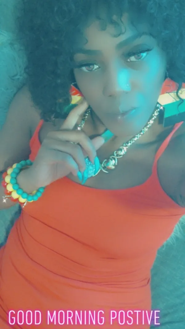 Meme Avatar Bg