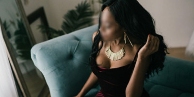Connect with your Deepest Desire Bubbly Charismatic Erudite with a smile that will make yo