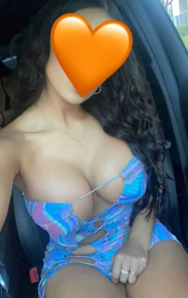 Nicole Avatar Bg