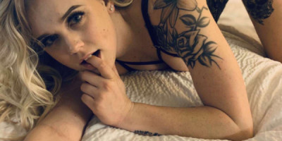 Cum see what the hype is about I'm horny