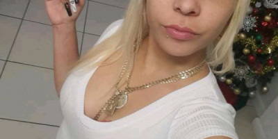 Una diablita caliente Llamame estoy caliente bbno te arrepentiras te hare tu sueñ