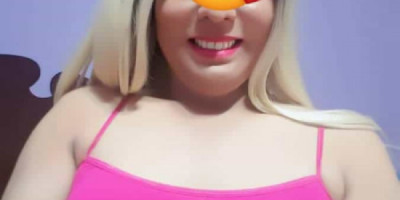 Quiero lechita chupadas de huevos en cuatro