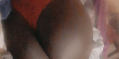 Hey handsomes Curvy with nice full titties. Let's have some fun