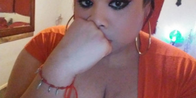 Sexy bbw latina disponible solo gente ceria con rosas en Houston