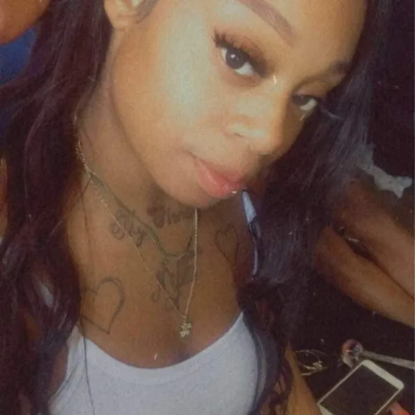 Juicyy Avatar Bg