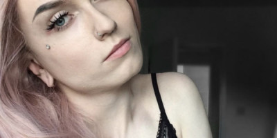 Freaky sheboy I'm a straight up freak and I need attention guys and girls