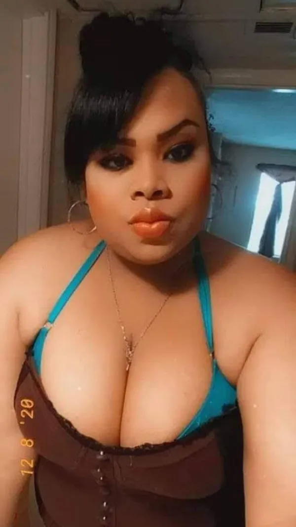 Rosita Transexual Avatar Bg