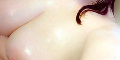 Chica sexy disfruta de tu cubana loca complaciente ven y disfruta bebe