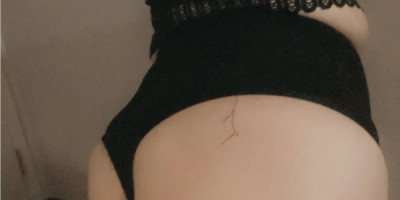 Young hott tiny pussy oasis come fuck me until i cream on u