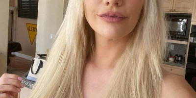 I m romantic and sexy but you have to make a half payment f