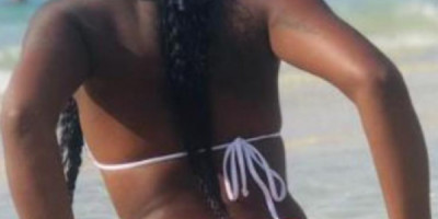 Cubanita caliente lista para ti en lugar seguro