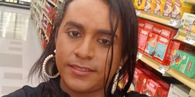Hola guapos soy alondra la chica trans dispuesta a conplacerte