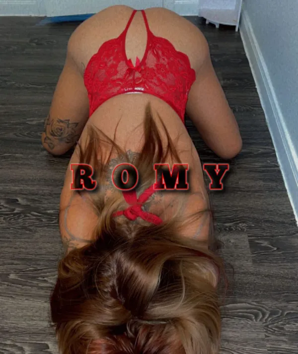 Romy La China Avatar Bg