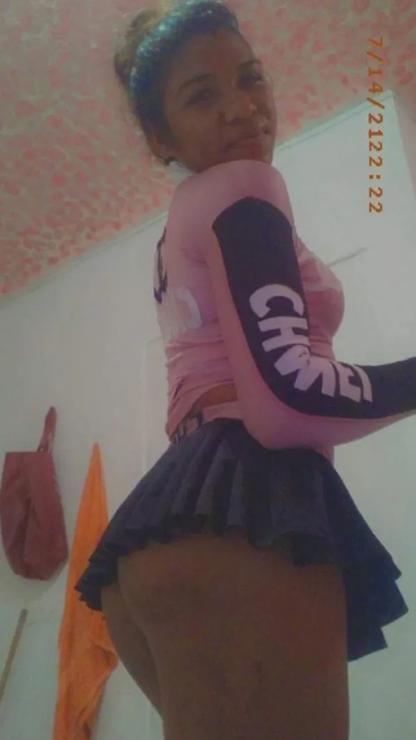 Verónica Avatar Bg