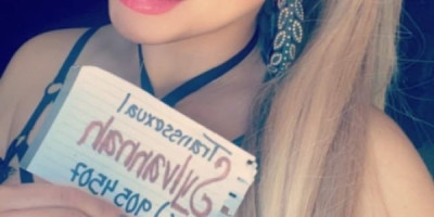 REAL E CLU I V L NDE N E U L 100 REAL Ostentosa Barbie humana SylvannahTs Tu extraña fantasíatu