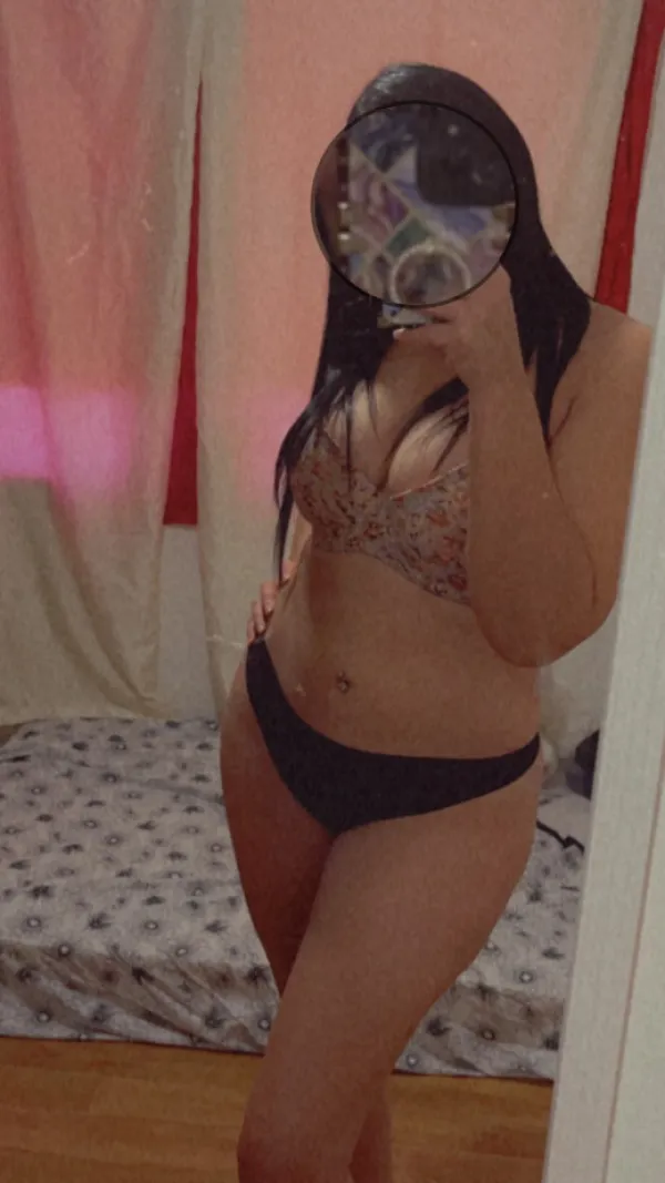 Khloe Avatar Bg