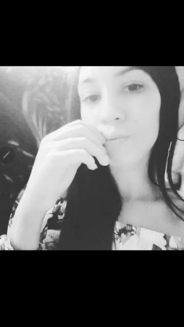 Alejandra Avatar Bg