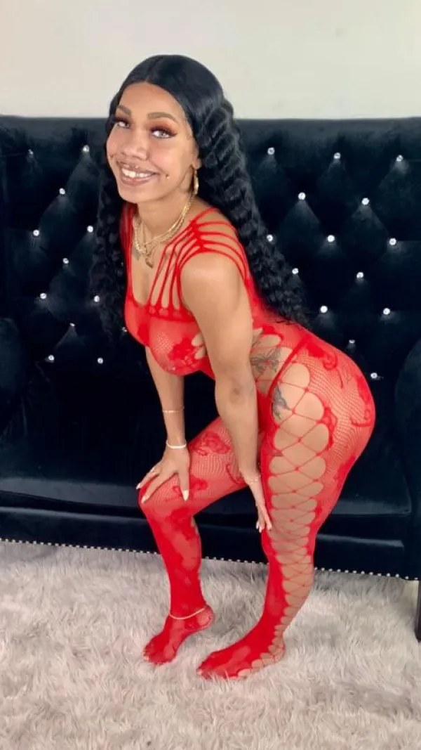 Cuban Doll Avatar Bg