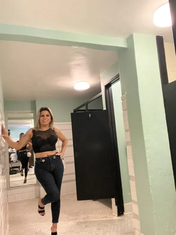 Sandra Gatita Sexy Avatar Bg