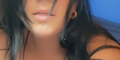 Ven estoy disponible soy la Cubanita sígueme o llamame