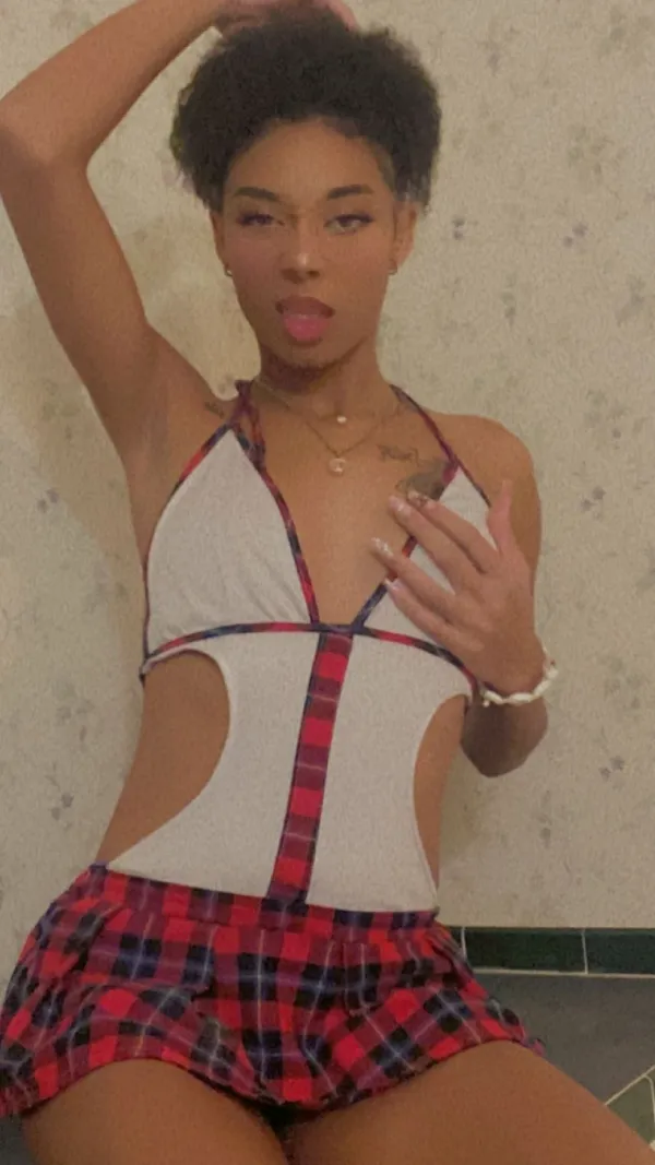Tay Avatar Bg