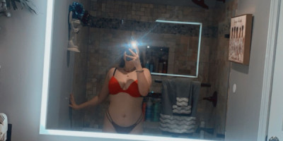 I see u looking text me lets have a good time