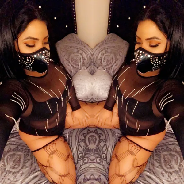 Gina Avatar Bg