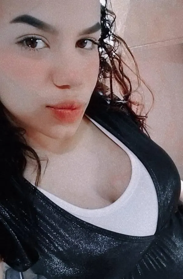 Andrea Avatar Bg