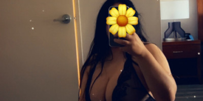 Sexy Mamacita Joven y Caliente Sexy Mamacita young Horny