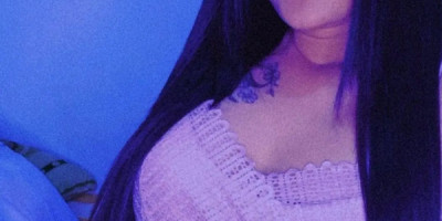 María Encantadora Extranjera Divertida Y Atrevida