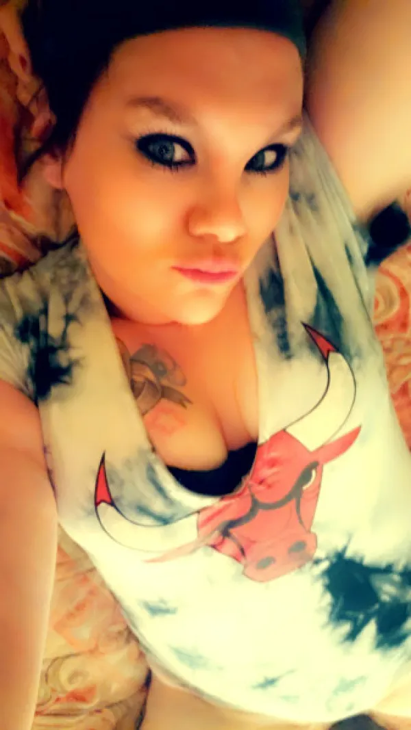 Aspen Skyee Avatar Bg