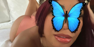 Chica latina sexy y natural de Origen Cubana