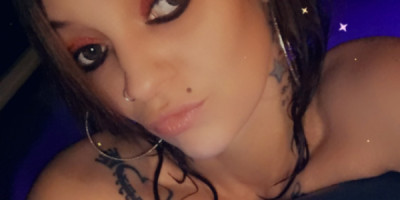 Sexy brunette looking for fun Mandi... 5'0 brown hair slim! If your up for some fun I'm